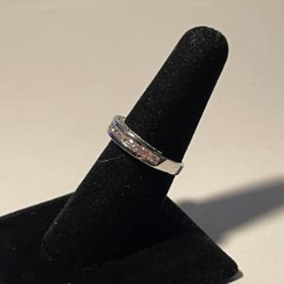 Pink Gemstones Anniversary Fashion Ring SZ 7 NEW - Picture 2 of 2